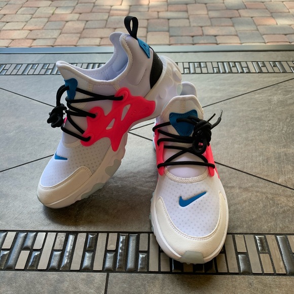 nike react presto (gs) • BRAND NEW • NEVER WORN - Picture 2 of 15